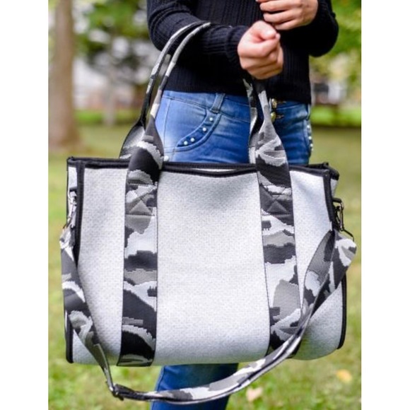 Haute Shore Tote Bag Gray Camo Print Shoulder Bag Crossbody Strap Travel - Picture 1 of 5